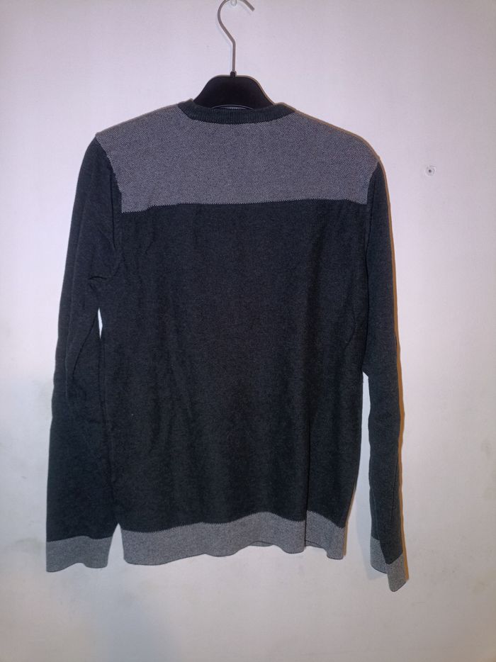 Pull gris - photo numéro 2