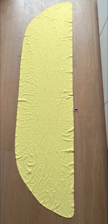 Paréo été Moschino jaune