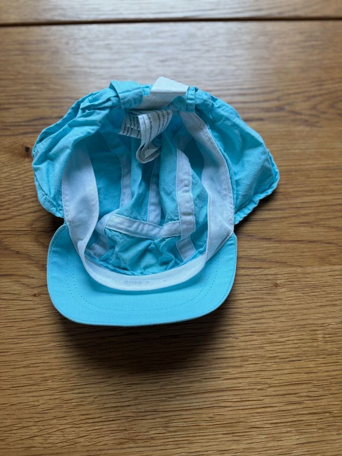 Casquette bébé bleu turquoise 🧢 Taille : 6-12 mois Très bon état - photo numéro 2