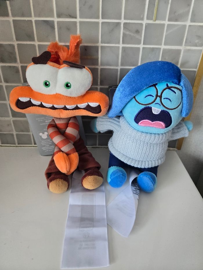 Lot de 2 peluches vice versa aimanté neuve