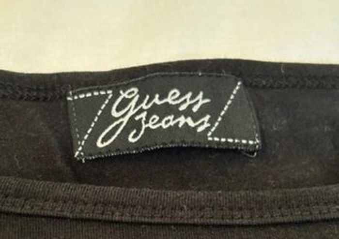 Tee Shirt Guess  14 ans - photo numéro 4