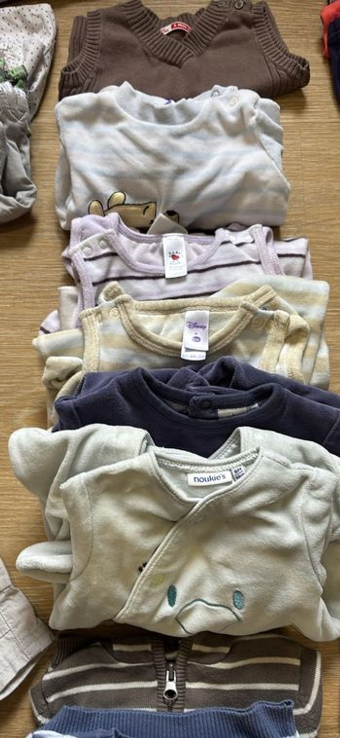 Lot vêtements garçon 6mois - photo numéro 2