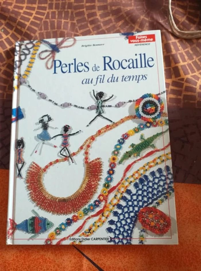 livre d animation perles de rocaille au fil du temps - photo numéro 1