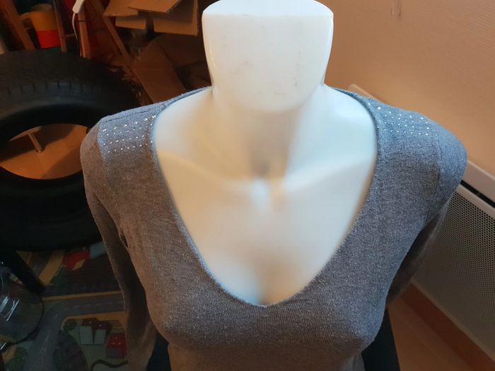 Pull gris - photo numéro 3