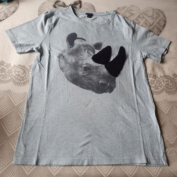 Tee shirt de taille 12ans