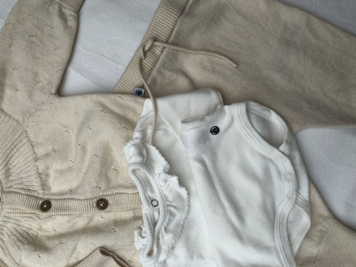 Ensemble laine 3 pièces Petit Bateau 3 mois: cardigan + pantalon + body - photo numéro 2
