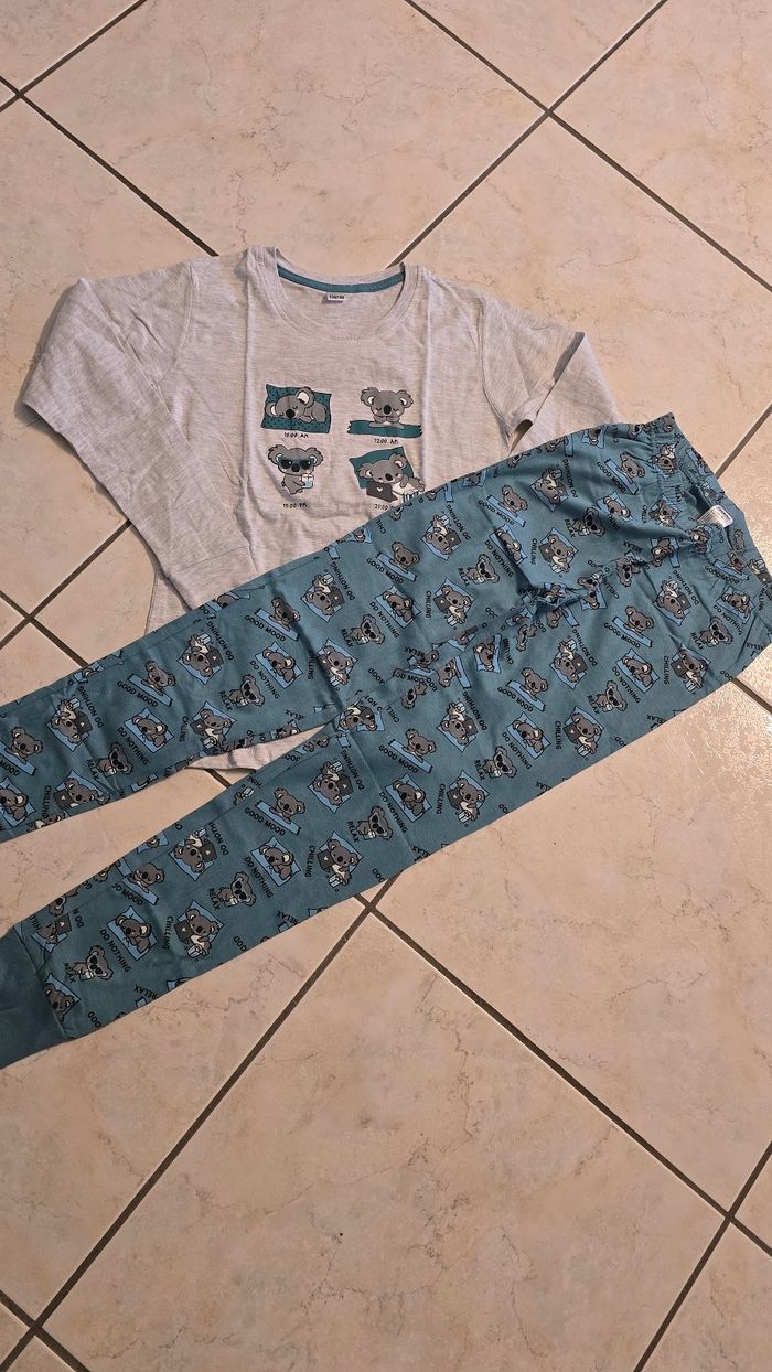 (Neufs non portés) 😍🥰🩷 pyjamas 10 ans fille 🩷🥰😍 - photo numéro 6