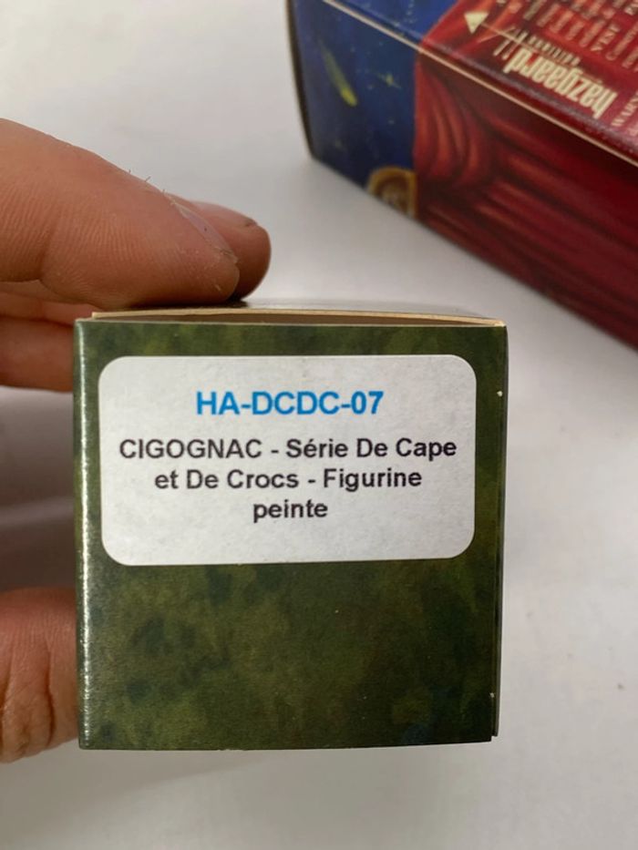 Figurine Cigognac de cape et de crocs - photo numéro 7