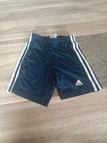 Short adidas