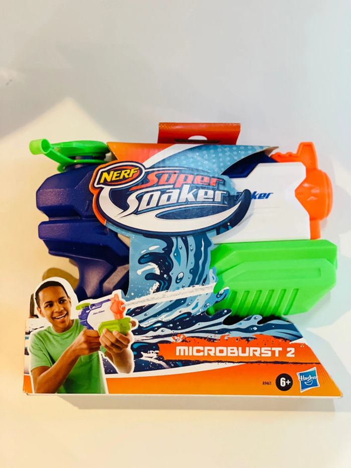 Nerf super soaker