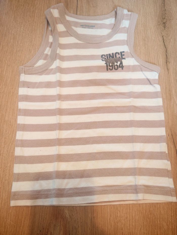 Lot t-shirts sans manches 4 ans - photo numéro 2
