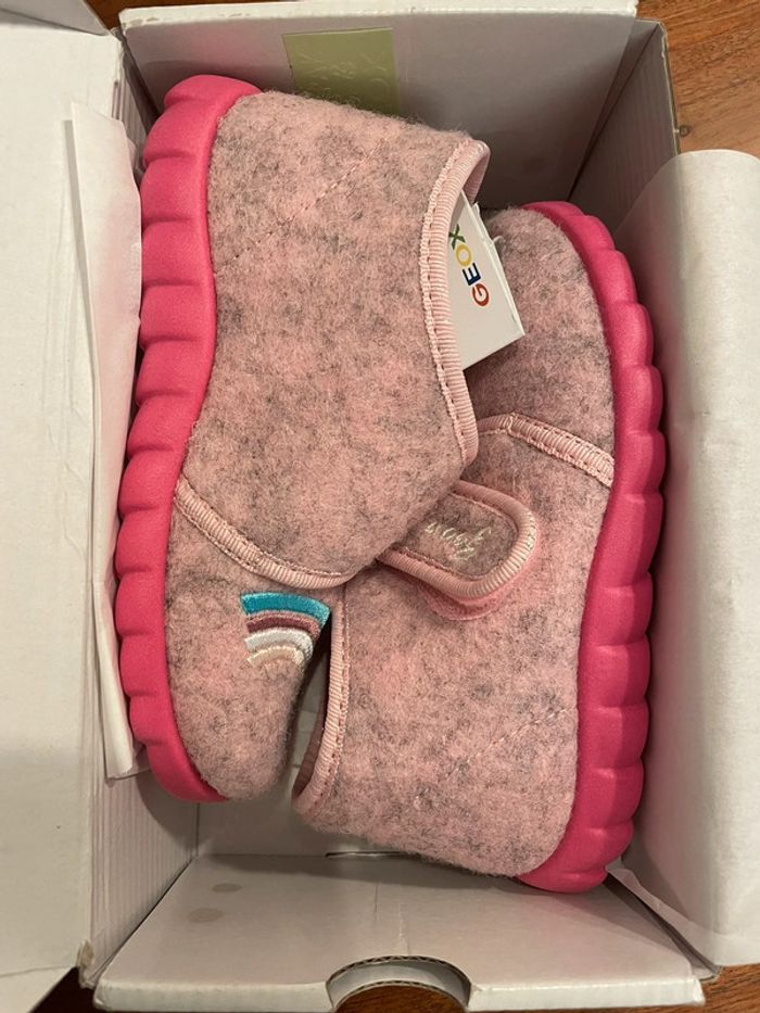 Chaussons fermés Geox T25 - photo numéro 2