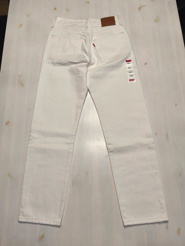 Jeans Levi's 501 Cropped 25x28 neuf - photo numéro 3