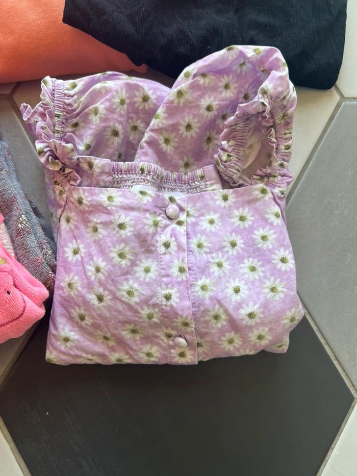 Lot vêtements fille 10 ans - photo numéro 2