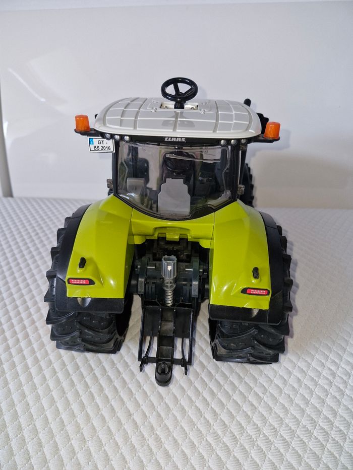 Tracteur 🚜 Bruder Claas 950 Axion - photo numéro 4