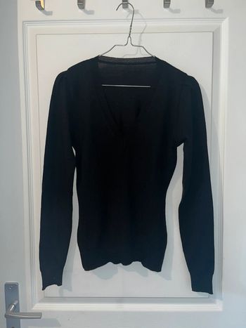 Pull léger noir col v, taille XS