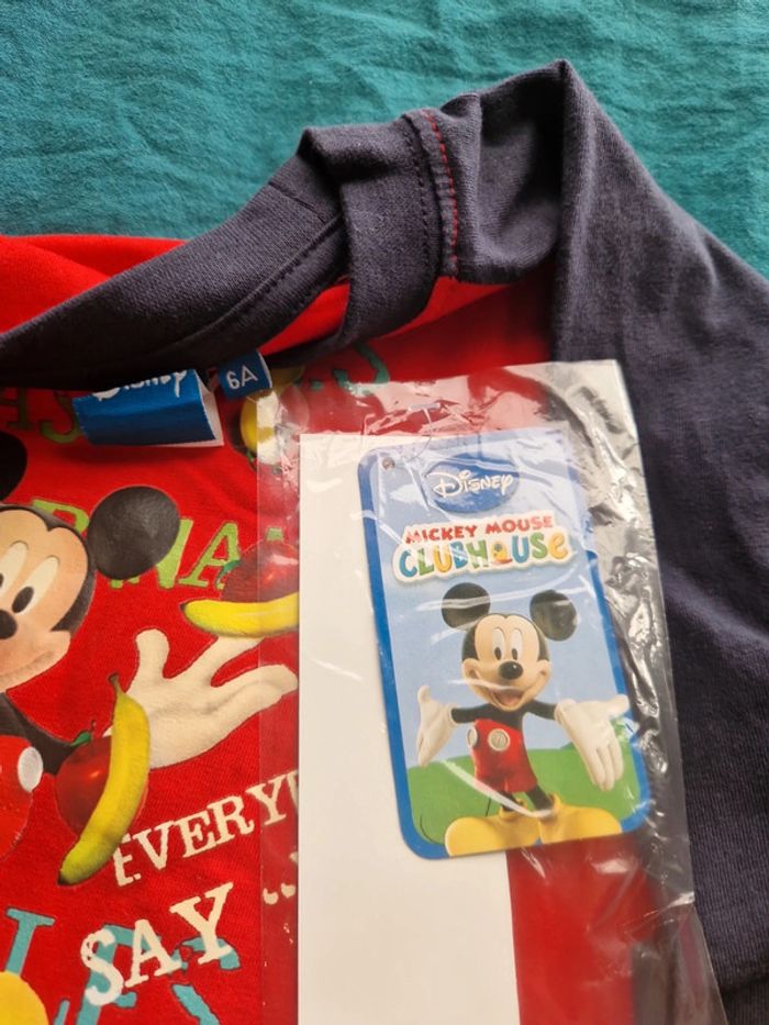 Tee-shirt manche longue rouge - photo numéro 4