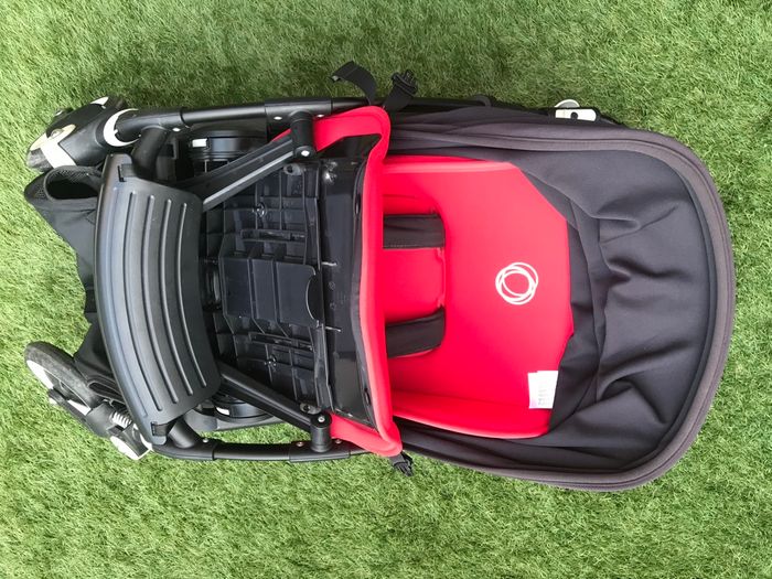 Poussette Bugaboo Bee 3 et accessoires - photo numéro 2