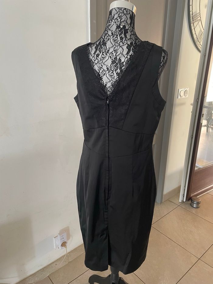 Robe sans manche - photo numéro 2