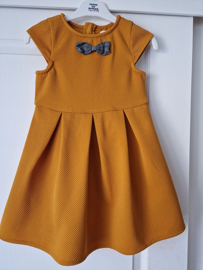 Robe Orchestra 5 ans
Très bon état