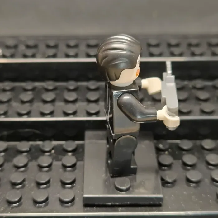 figurine type lego jigsaw saw - photo numéro 3