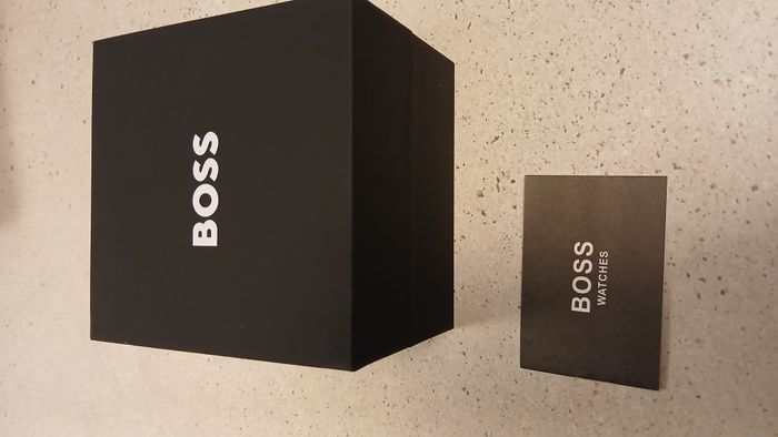 Montre Hugo BOSS Neuve - photo numéro 2