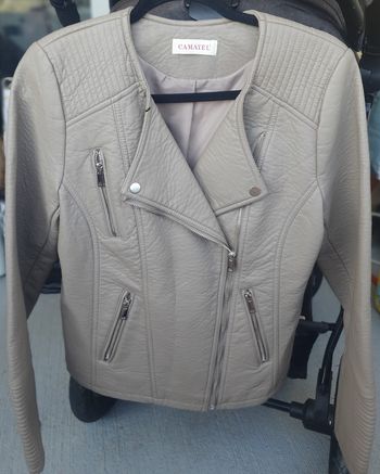 Veste en cuir camaïeu