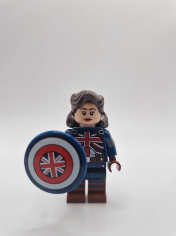Figurine type lego Captain Carter Marvel