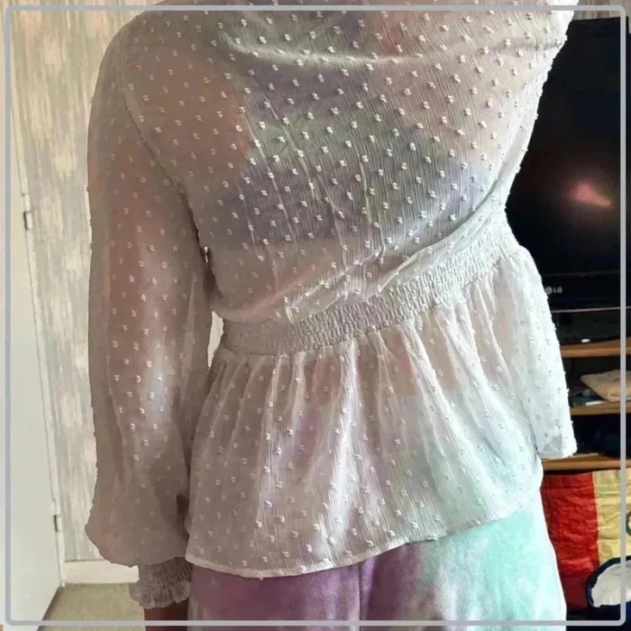 Blouse semi transparente taille 40 marque amisu - photo numéro 2