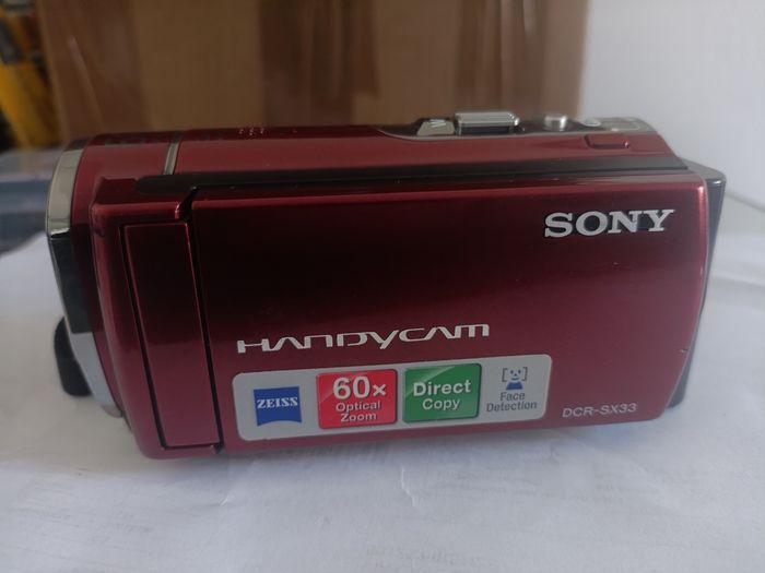 📹 Caméscope Sony DCR-SX33 Rouge – Vintage & Excellent état