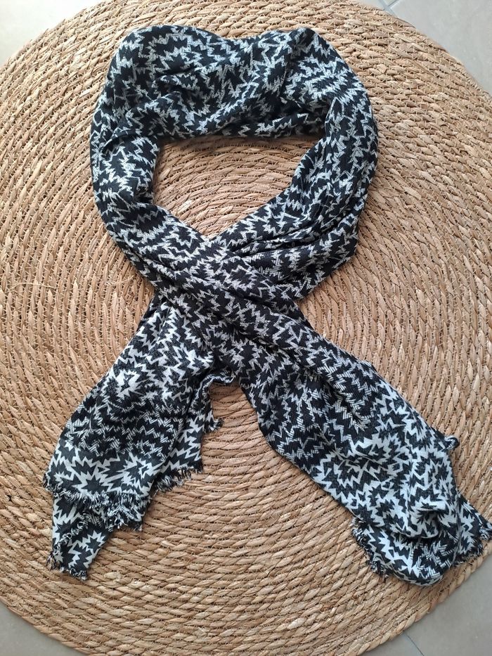 Echarpe fine - photo numéro 2