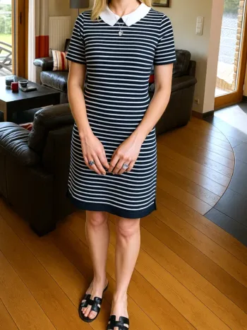 Robe droite courte manches courtes col claudie Claudie Pierlot modèle Tropezienne T1/36/S