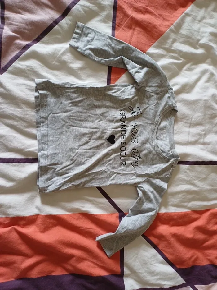 Tee shirt
