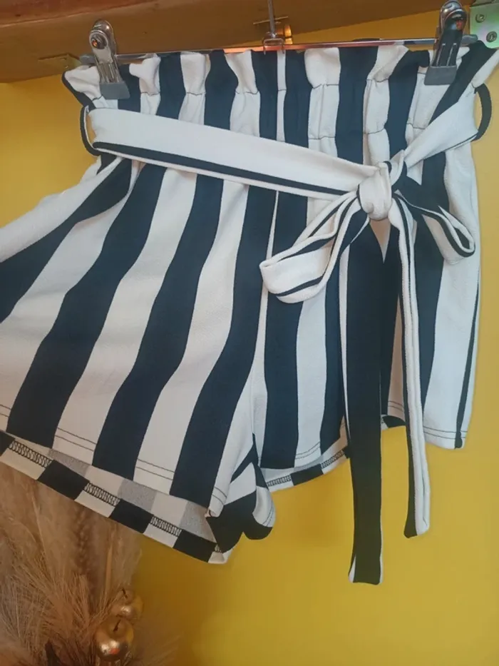 Short Shein taille S neuf sans étiquette - photo numéro 2
