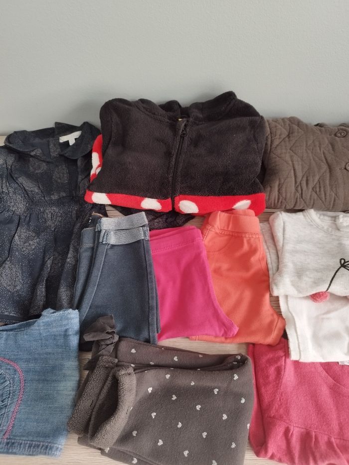 Lot de 19 vêtements hiver fille 9 mois - photo numéro 3