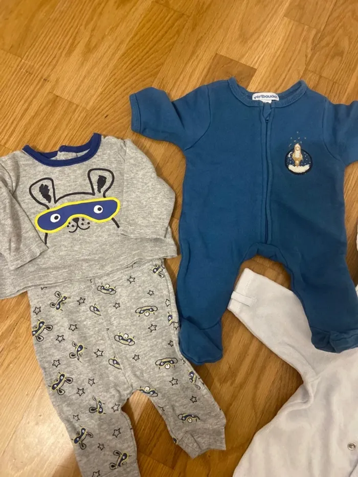 Lot pyjama 0 mois - photo numéro 3