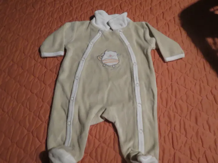 Pyjamas taille 1 mois garçon - photo numéro 2