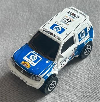 Voiture Mitsubishi Pajero