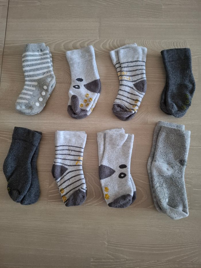 Lot 8 paires chaussettes T.18/20