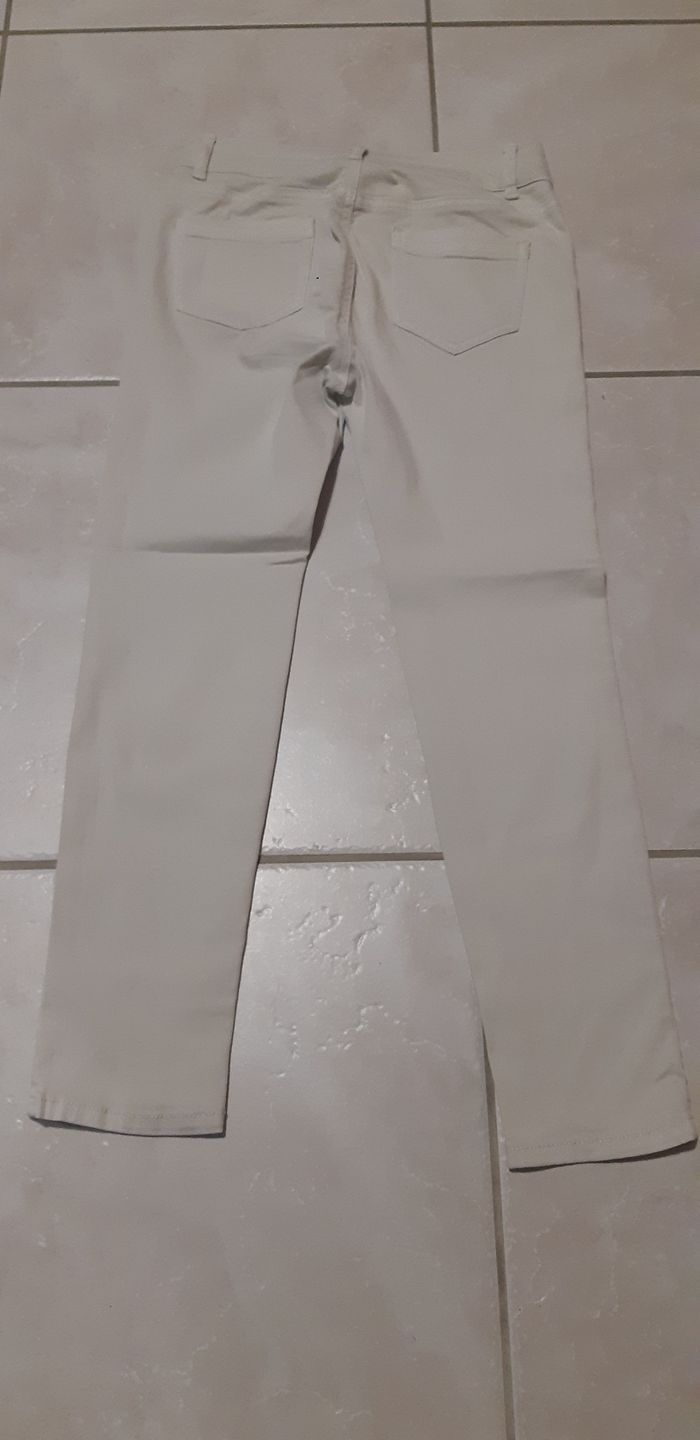 Jean slim taille 34 Cache Cache écru taille XS
