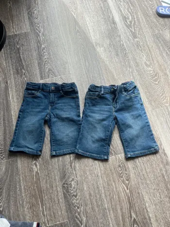 Lot 2 shorts okaidi 5 ans