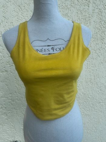 💛 Top court jaune doré – Kader Studio Europe 💛
