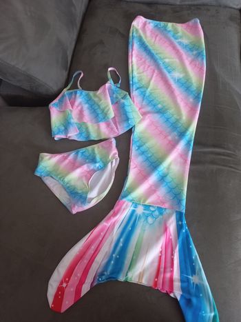 Ensemble maillot de bain 2 pièces déguisement avec queue de sirène 6 ans