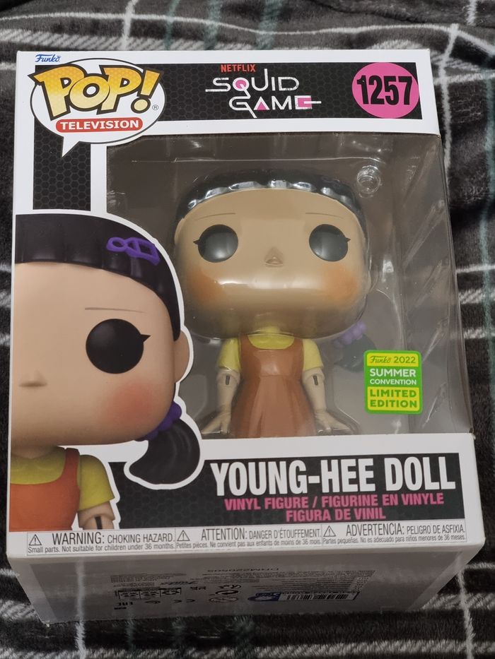 Young-Hee doll, 3 soldiers and the Front man