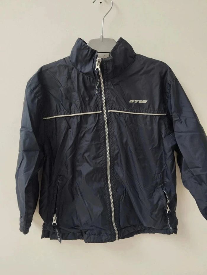 Veste coupe vent taille 4 ans