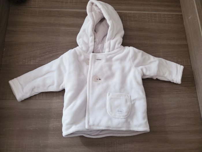 Lot de 3 gilets et 1 manteau bébé 1 mois - photo numéro 4