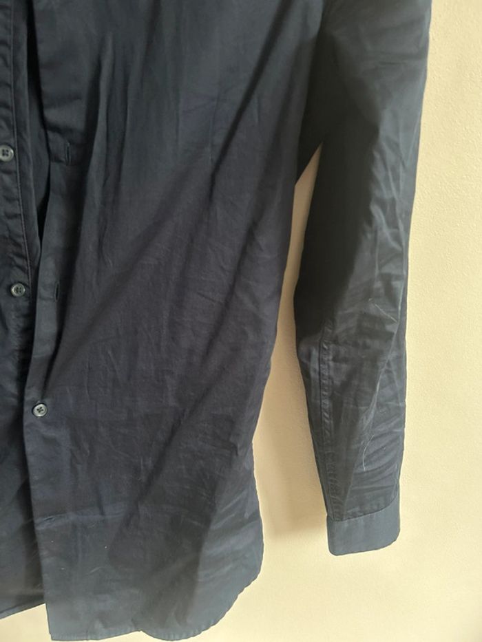 Jolie chemise homme bleu marine • Slim fit • Kiabi • taille M - photo numéro 5