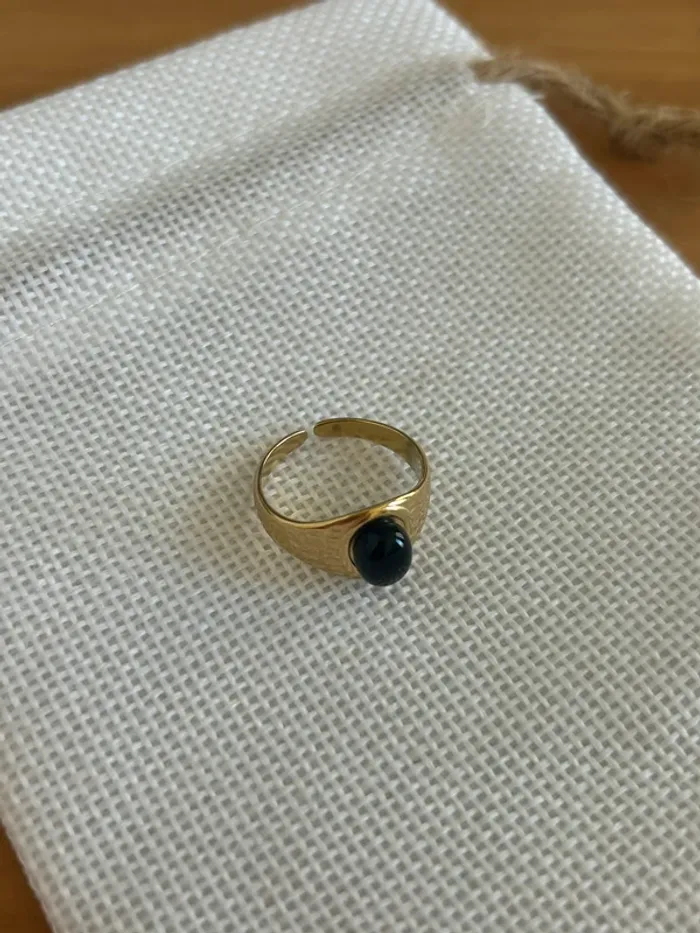 Bague style vintage avec pierre noire - photo numéro 5