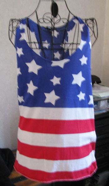 débardeur bleu et rouge tm