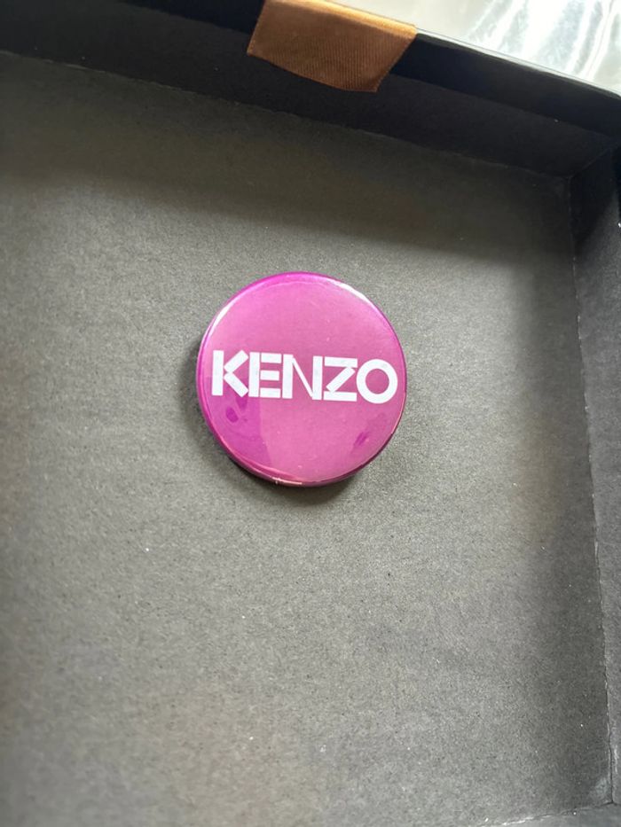 Broche Kenzo - photo numéro 1